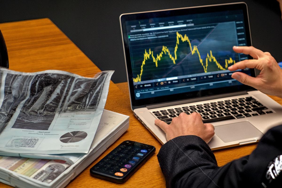 04.  Firex21 aims to remove all restrictions, offering more flexible and timely portfolio strategy advice